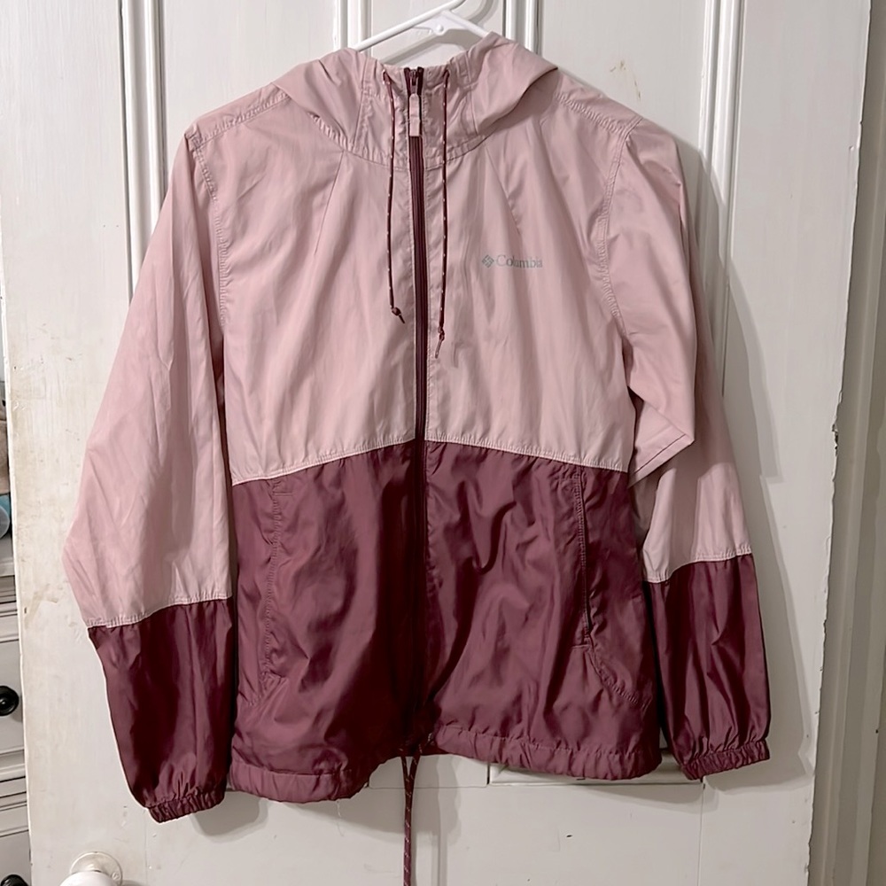 XS Columbia windbreaker
